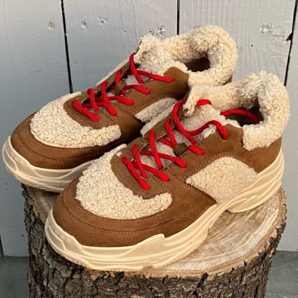 JESSICA SIMPSON Sporta2 Warm Sneaker - Size 9 NIB!